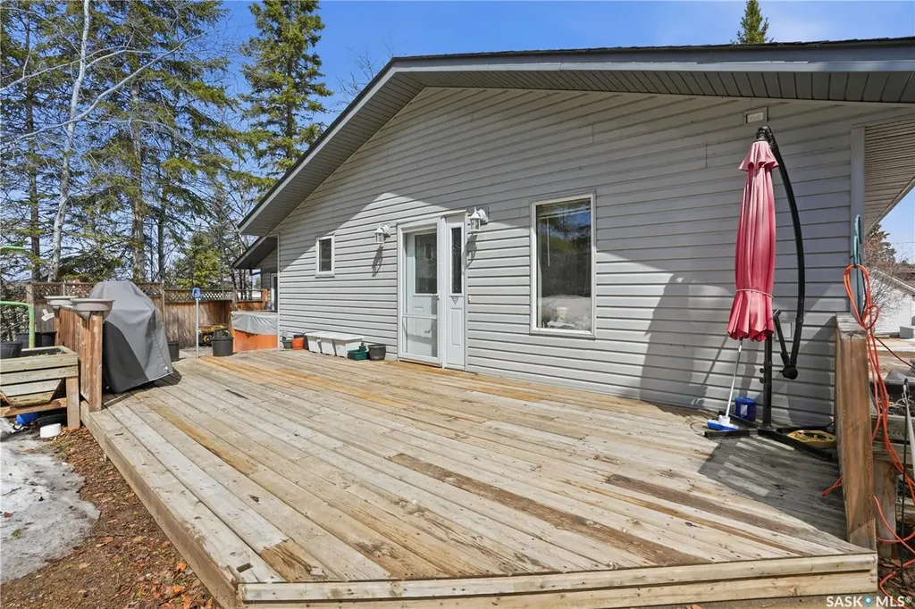 205 Bay Drive W Christopher Lake SK S0J 0N0