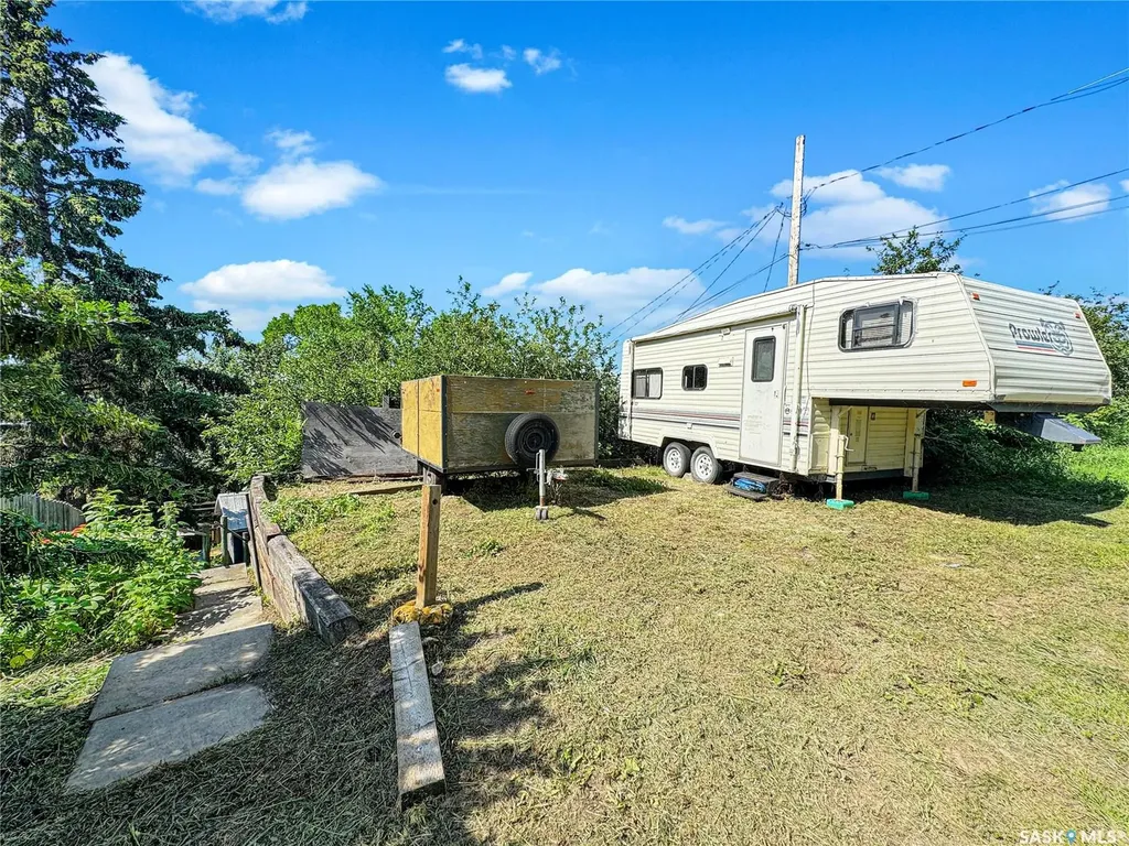 551 Joseph Crescent Cochin SK S0M 0L0