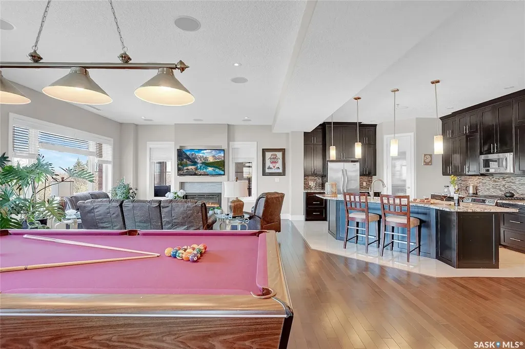 205 Fairford Street E Moose Jaw SK S6H 0E1