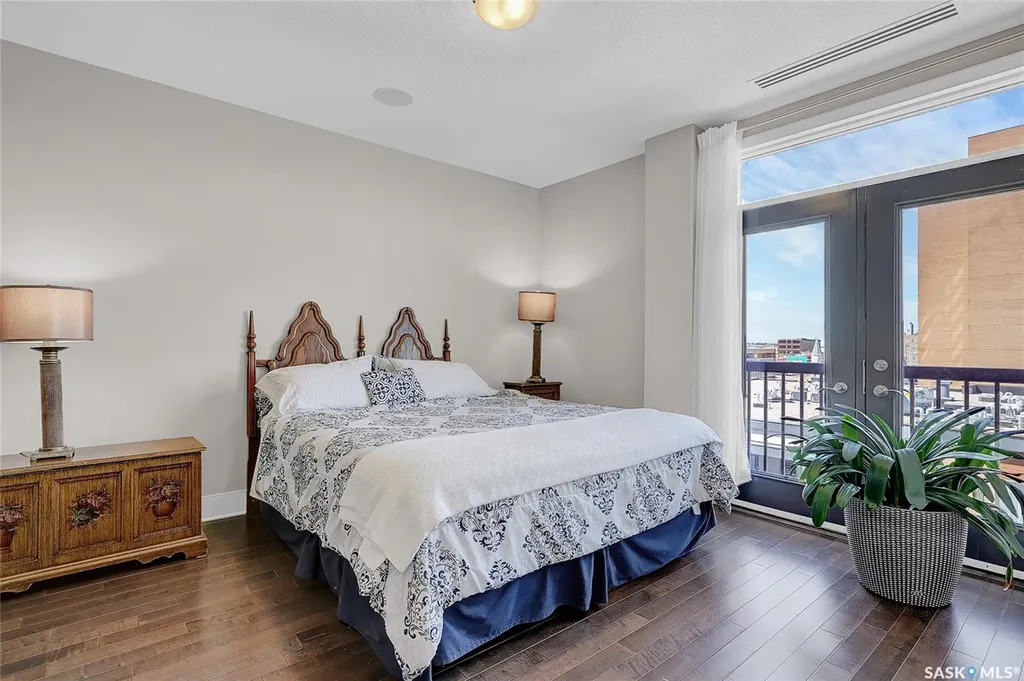 205 Fairford Street E Moose Jaw SK S6H 0E1