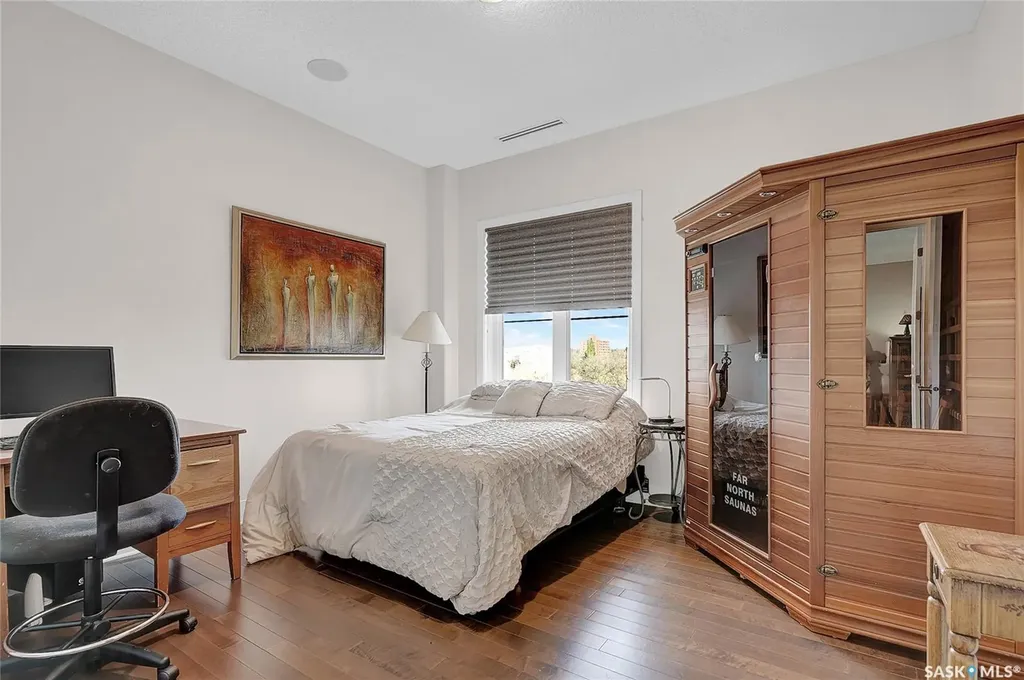 205 Fairford Street E Moose Jaw SK S6H 0E1