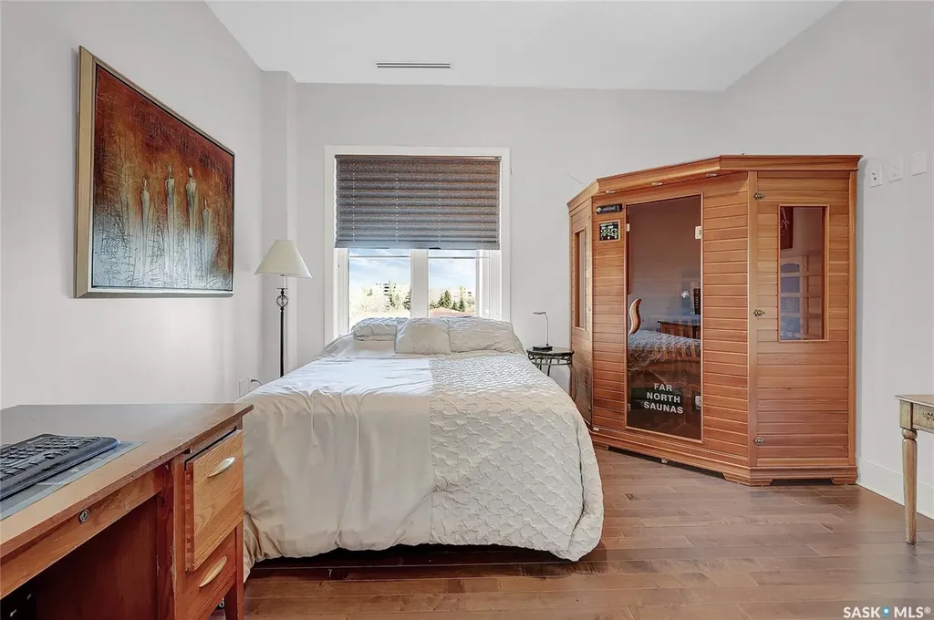 205 Fairford Street E Moose Jaw SK S6H 0E1