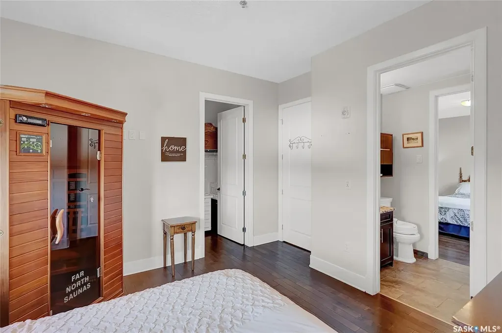 205 Fairford Street E Moose Jaw SK S6H 0E1