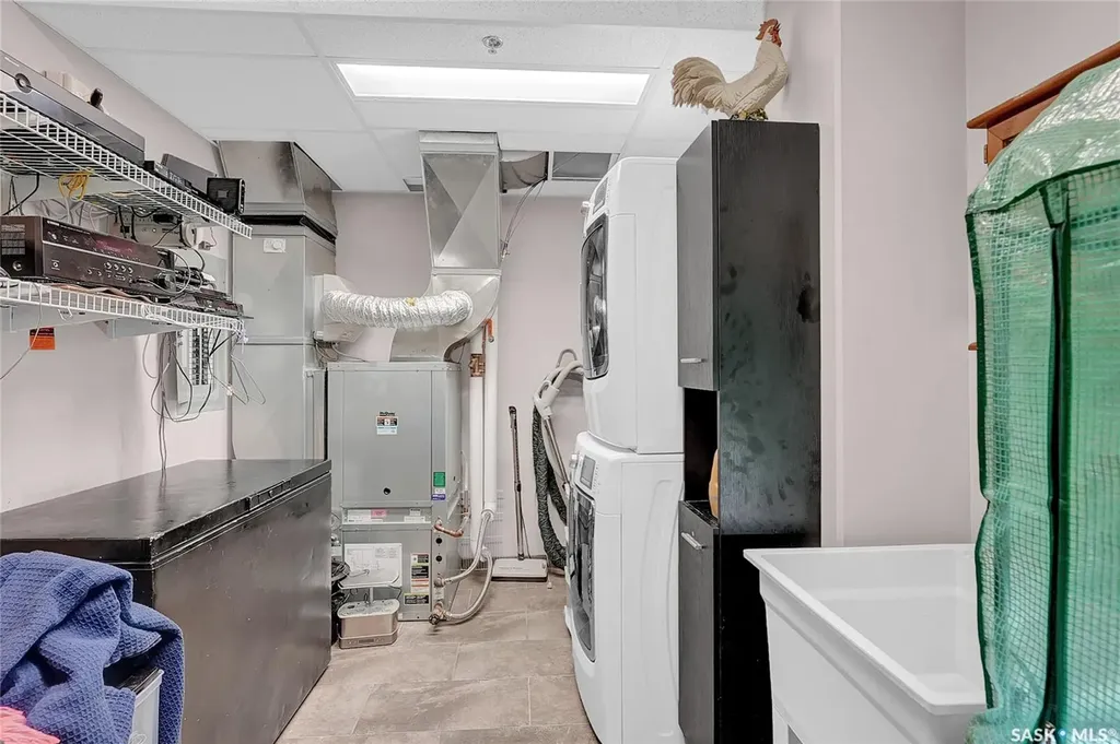 205 Fairford Street E Moose Jaw SK S6H 0E1