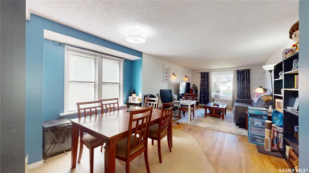 1337 Mctavish Street Regina SK S4T 3W1