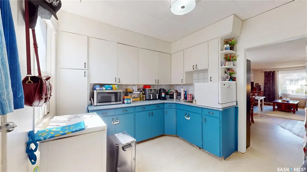 1337 Mctavish Street Regina SK S4T 3W1