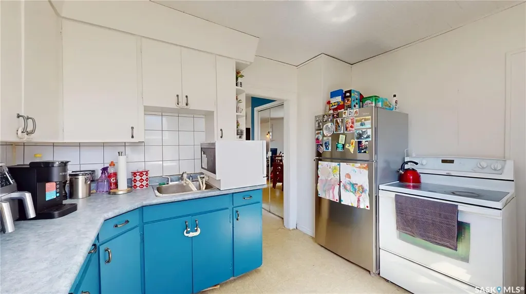 1337 Mctavish Street Regina SK S4T 3W1