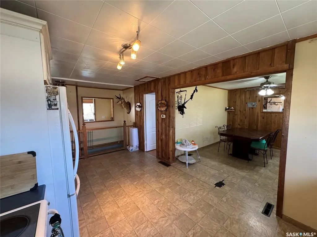 381 2nd Street Disley SK S0G 0H0