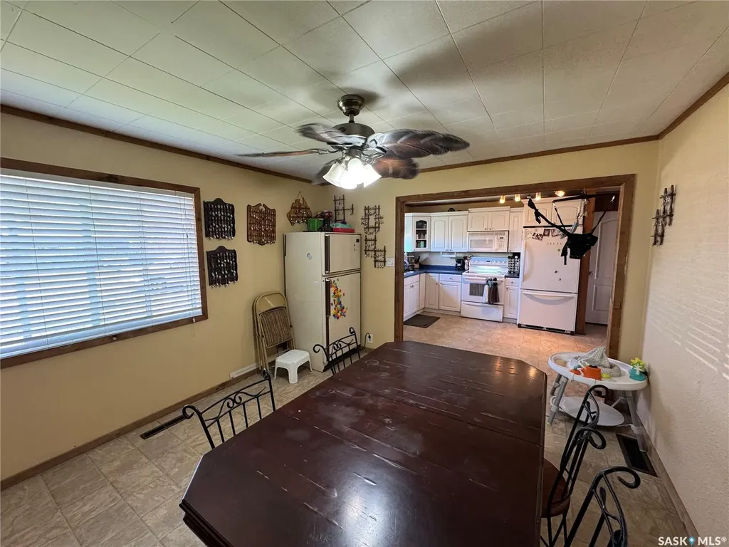 381 2nd Street Disley SK S0G 0H0