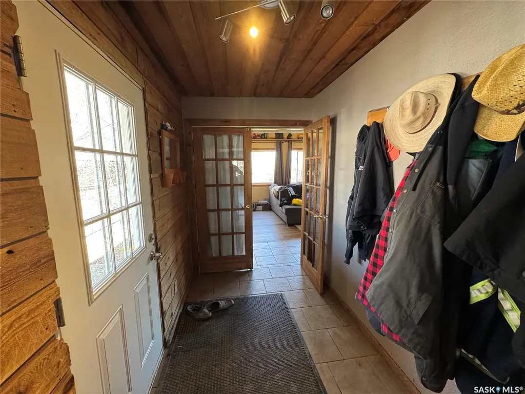 381 2nd Street Disley SK S0G 0H0