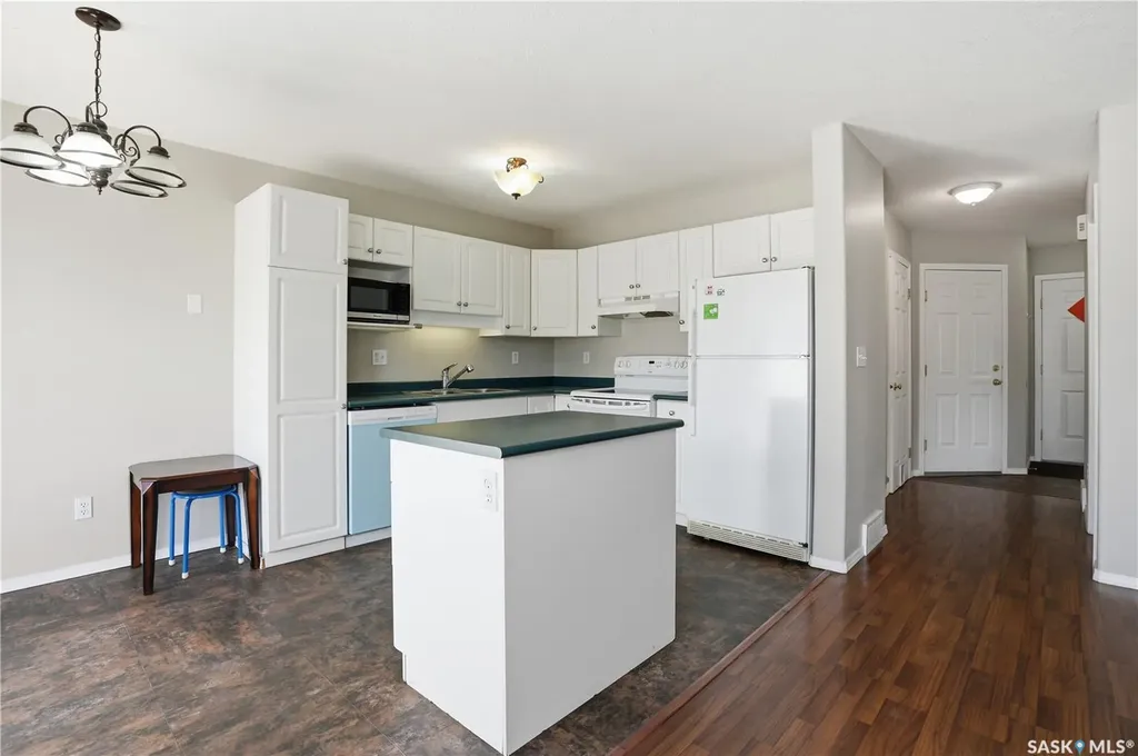 110 Keevil Crescent Saskatoon SK S7N 4N8