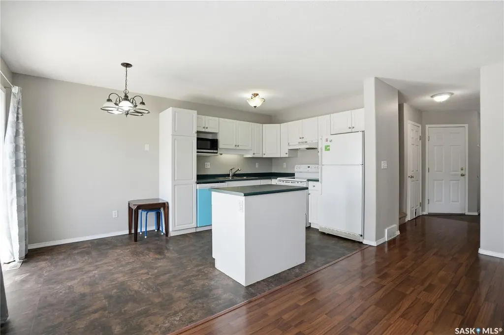110 Keevil Crescent Saskatoon SK S7N 4N8