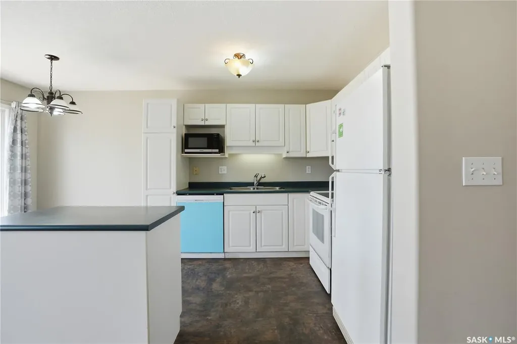 110 Keevil Crescent Saskatoon SK S7N 4N8