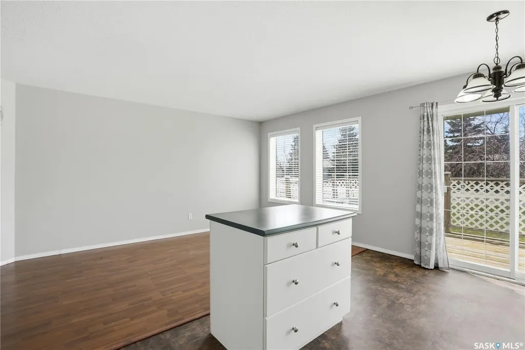 110 Keevil Crescent Saskatoon SK S7N 4N8