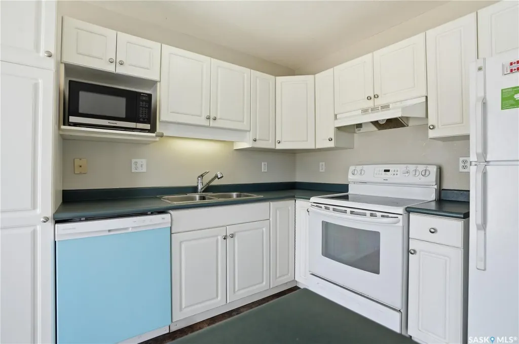 110 Keevil Crescent Saskatoon SK S7N 4N8