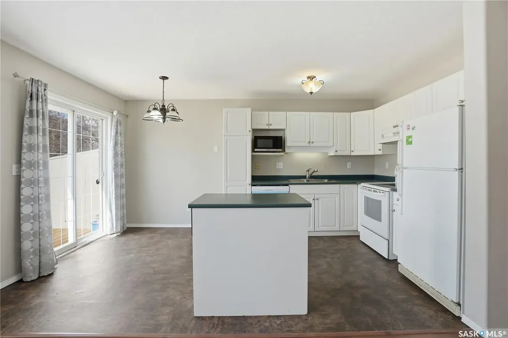 110 Keevil Crescent Saskatoon SK S7N 4N8