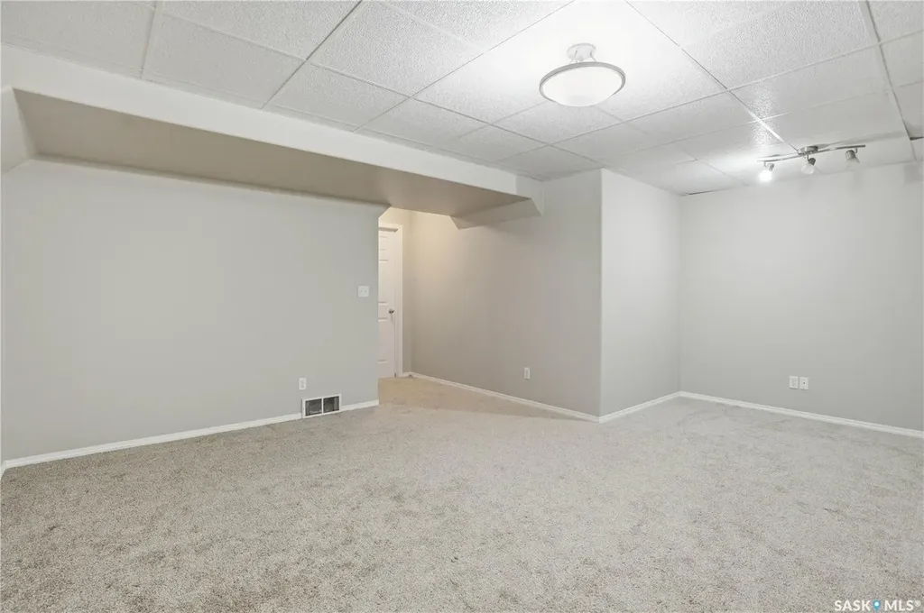 110 Keevil Crescent Saskatoon SK S7N 4N8