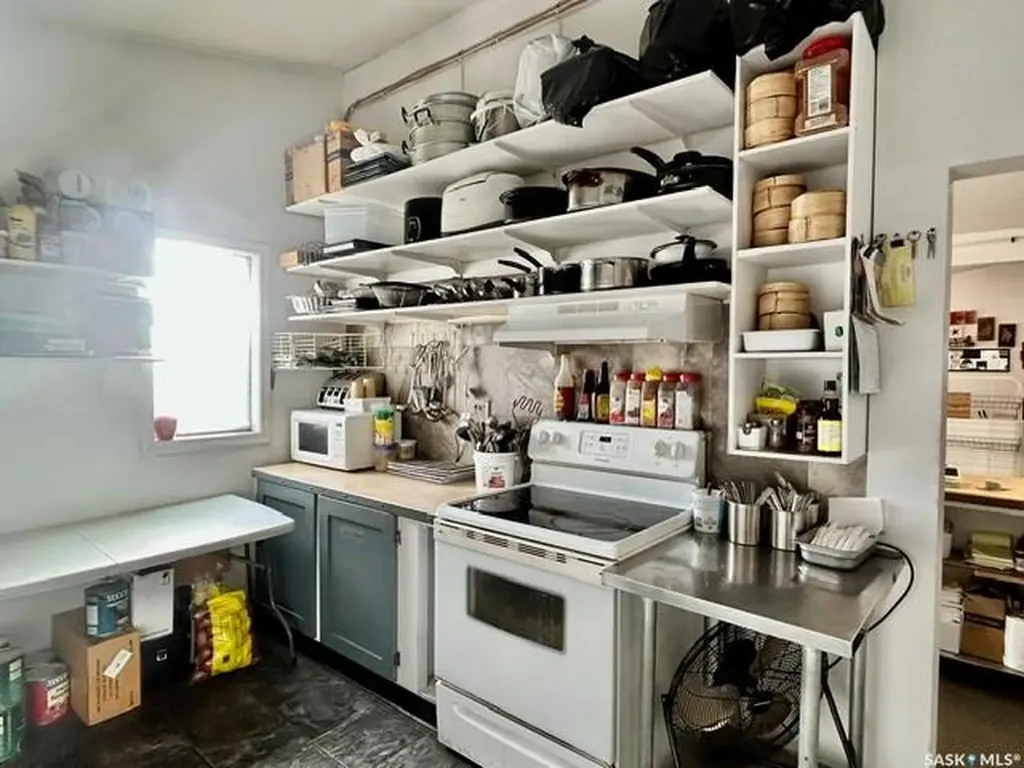 123 Aspen Street Leroy SK S0K 2P0