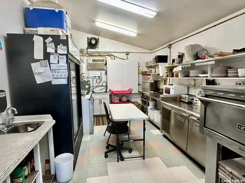 123 Aspen Street Leroy SK S0K 2P0