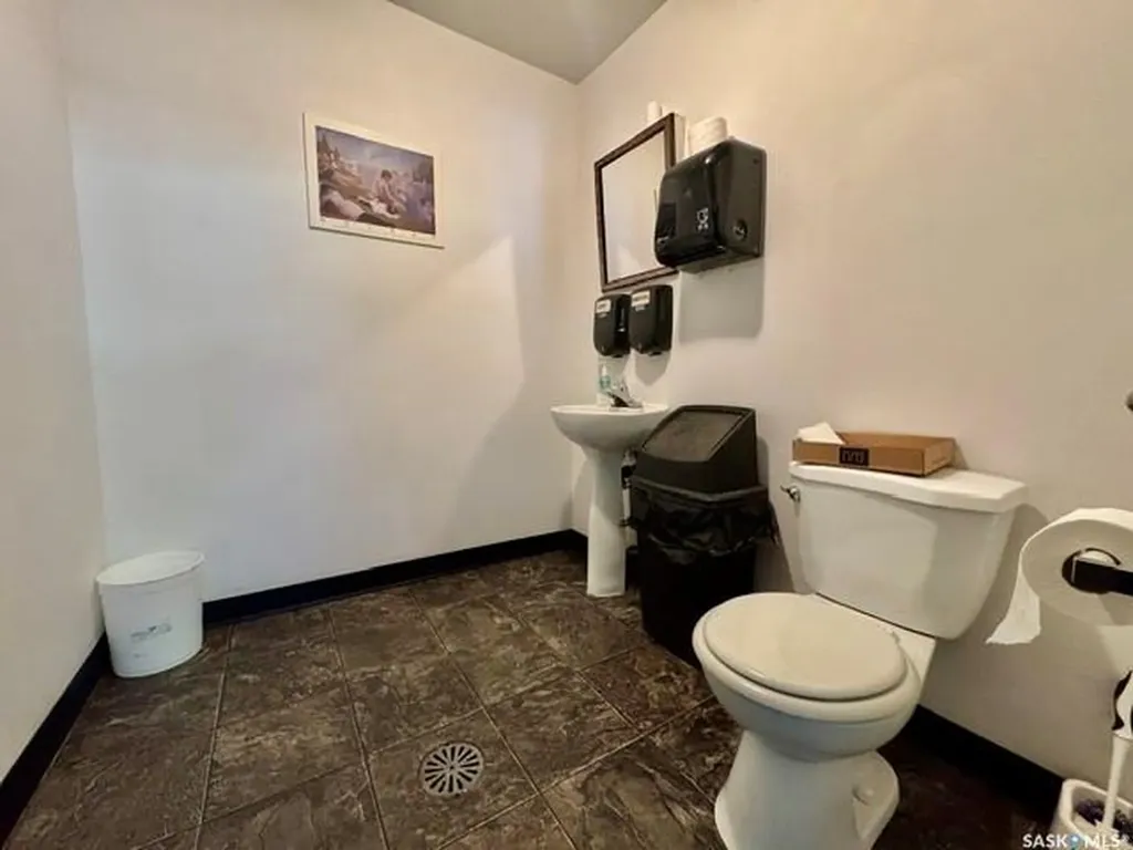 123 Aspen Street Leroy SK S0K 2P0