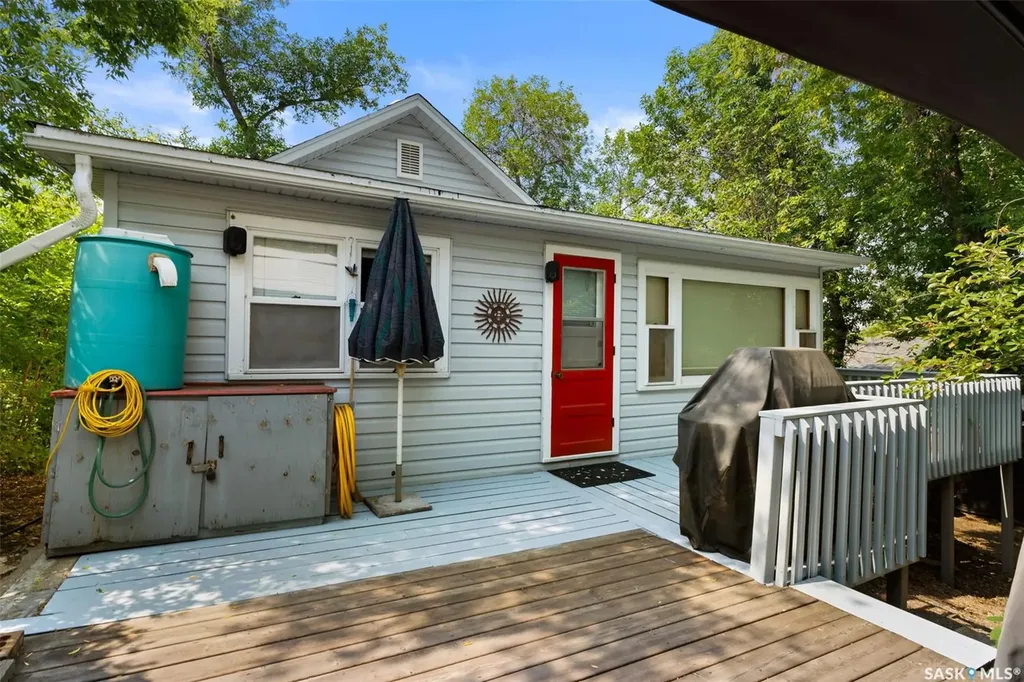 223 2nd Street E Regina Beach SK S0G 4C0