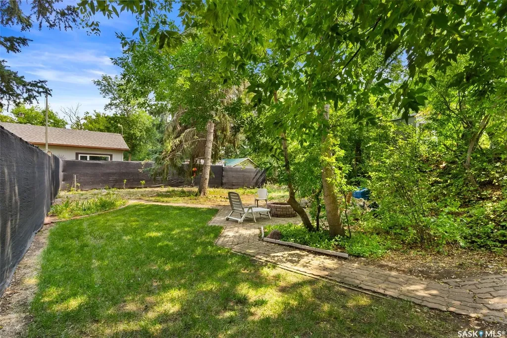 223 2nd Street E Regina Beach SK S0G 4C0
