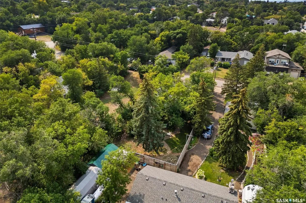 223 2nd Street E Regina Beach SK S0G 4C0