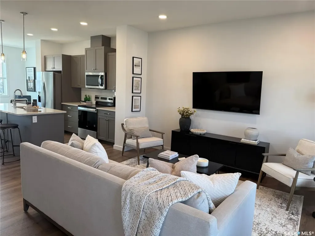 67 Taskamanwa Terrace Saskatoon SK S7V 1Z7