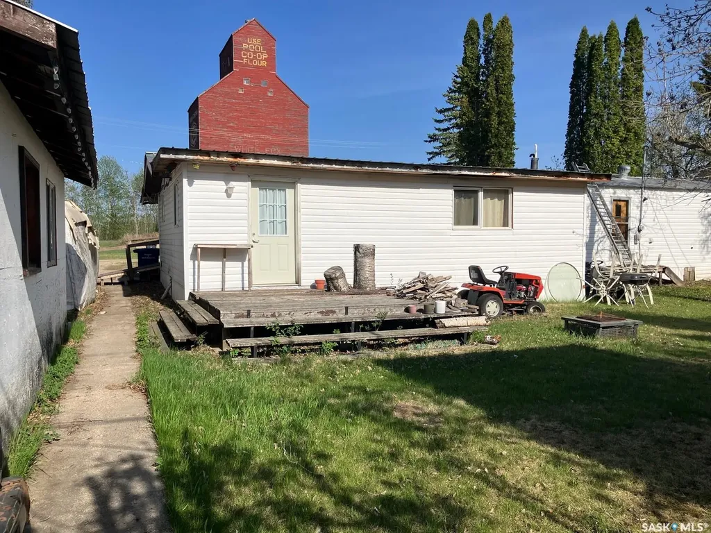 407 Railway Avenue White Fox SK S0J 3B0