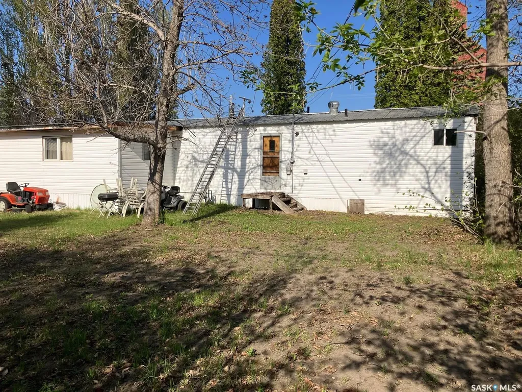 407 Railway Avenue White Fox SK S0J 3B0