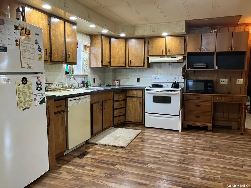 407 Railway Avenue White Fox SK S0J 3B0