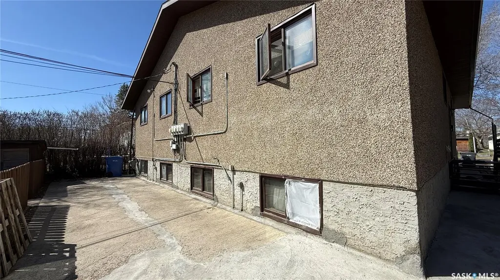 1632 101st Street North Battleford SK S9A 1G9