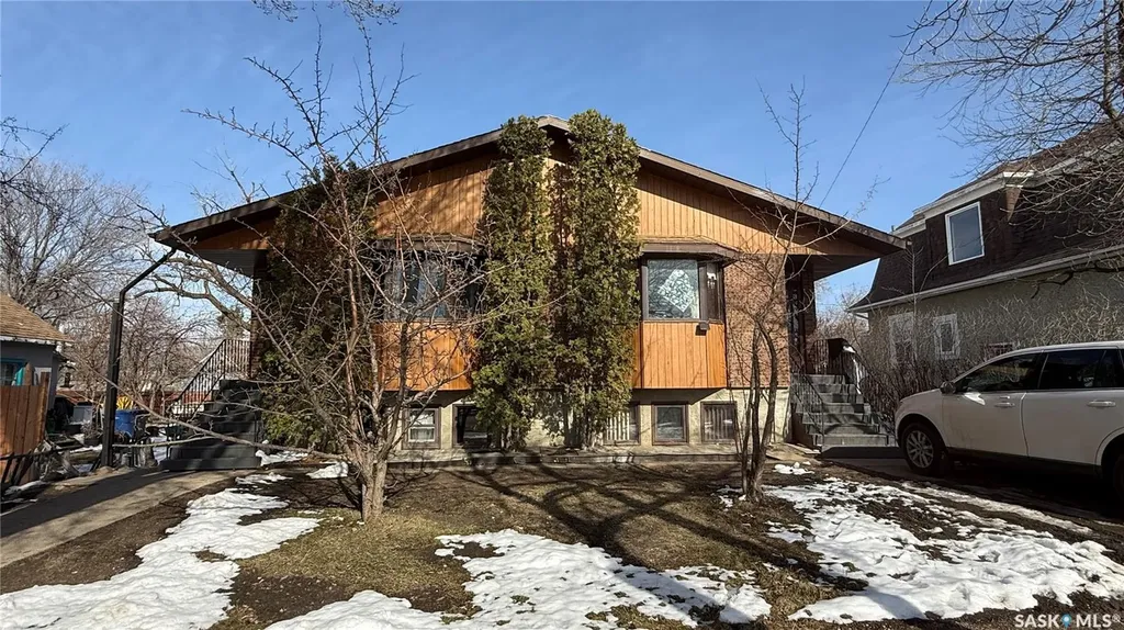 1632 101st Street North Battleford SK S9A 1G9