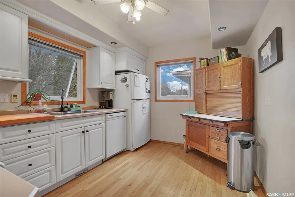635 4th Street E Saskatoon SK S7H 1J8