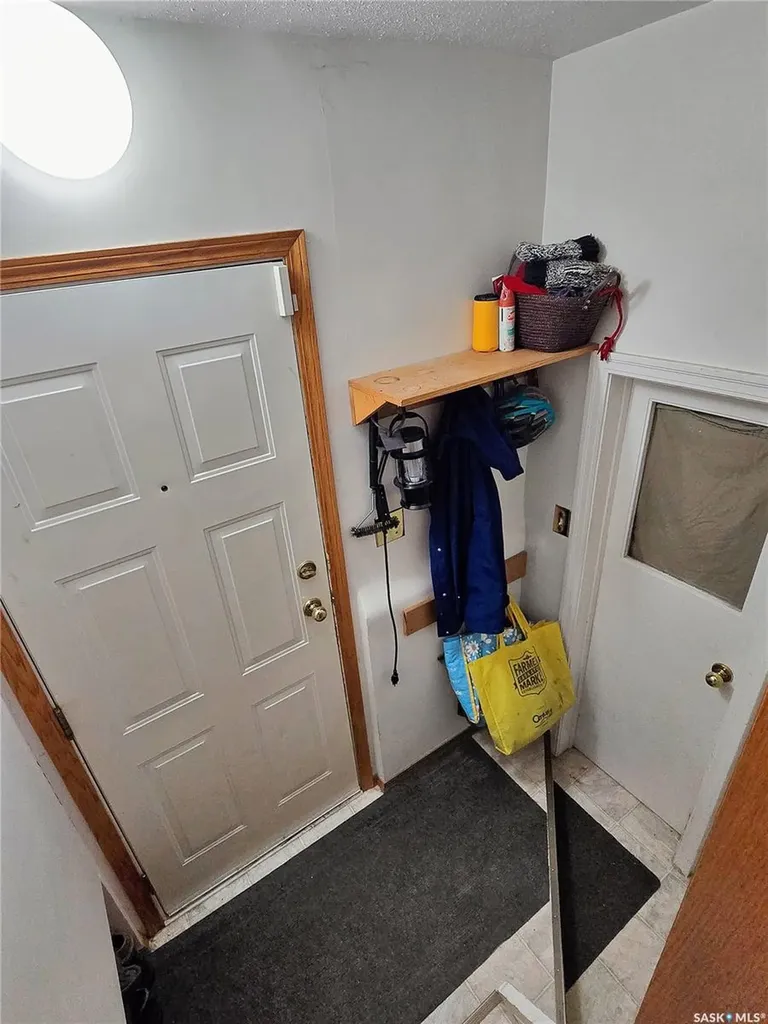 635 4th Street E Saskatoon SK S7H 1J8