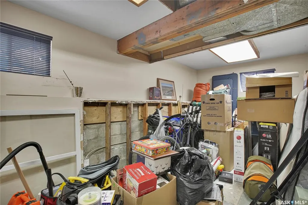 635 4th Street E Saskatoon SK S7H 1J8
