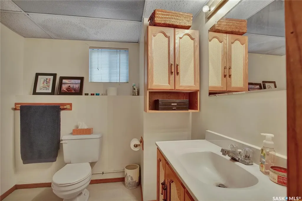 635 4th Street E Saskatoon SK S7H 1J8