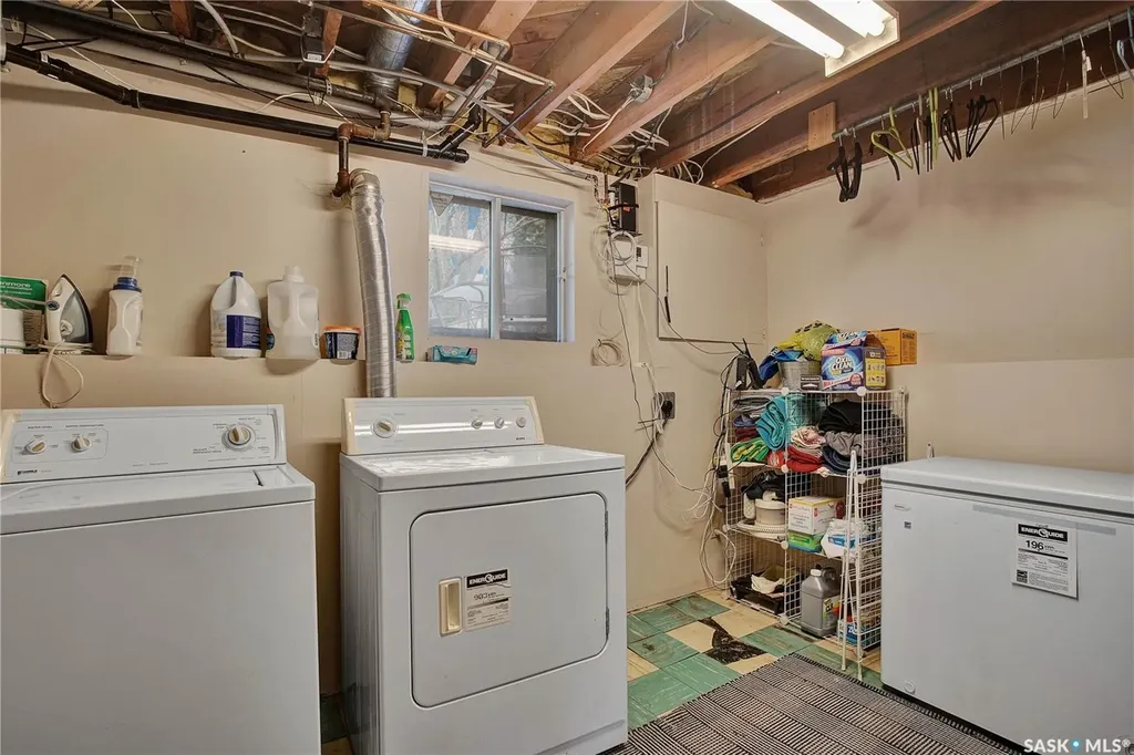 635 4th Street E Saskatoon SK S7H 1J8