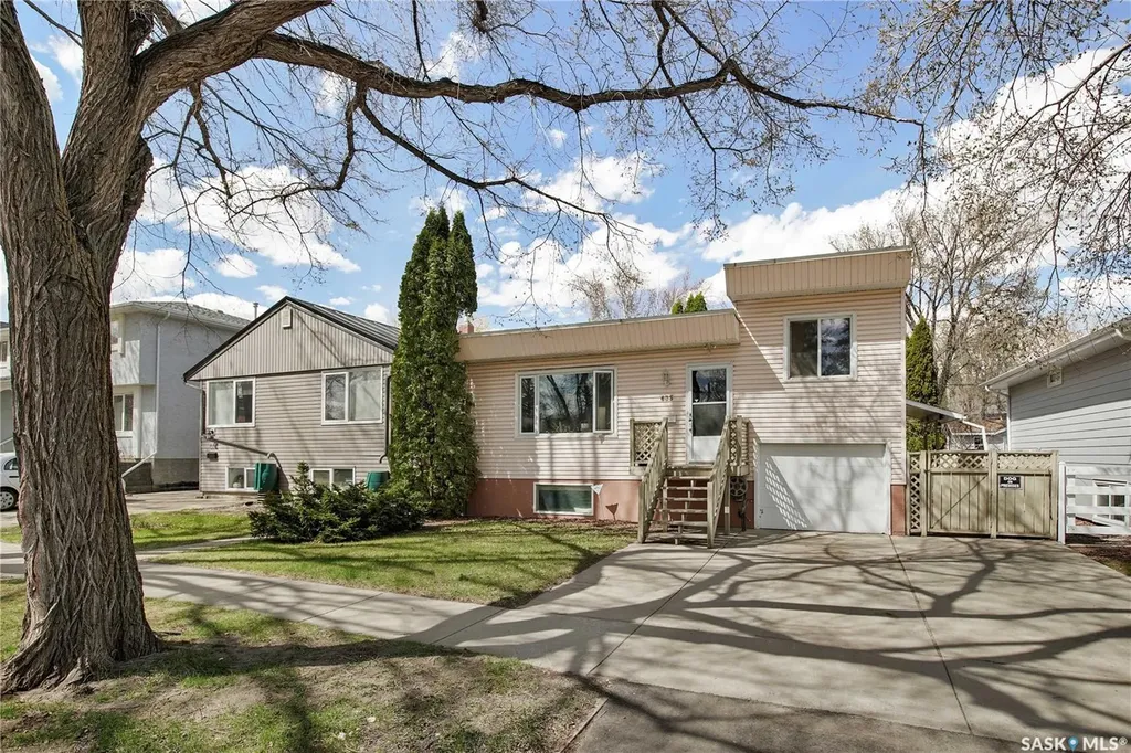 635 4th Street E Saskatoon SK S7H 1J8