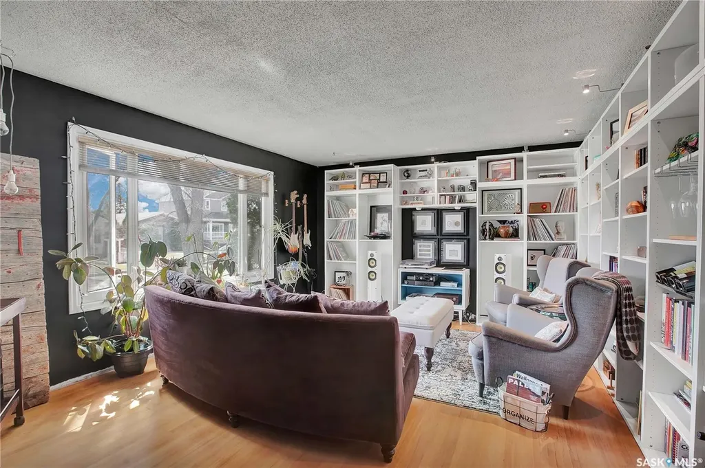 635 4th Street E Saskatoon SK S7H 1J8