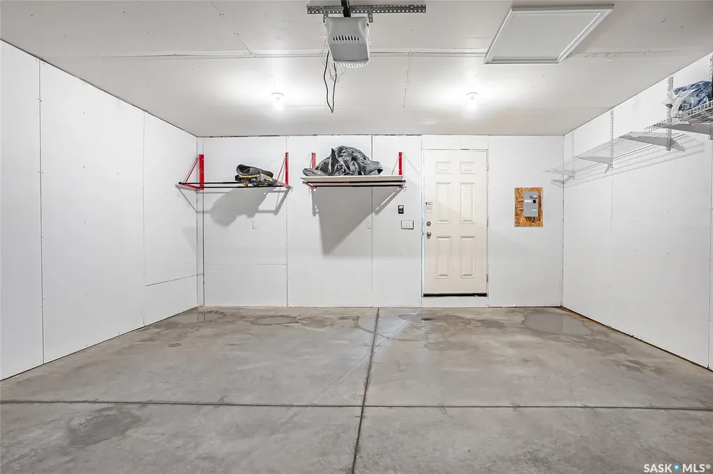 404 Underhill Road Saskatoon SK S7V 0V4