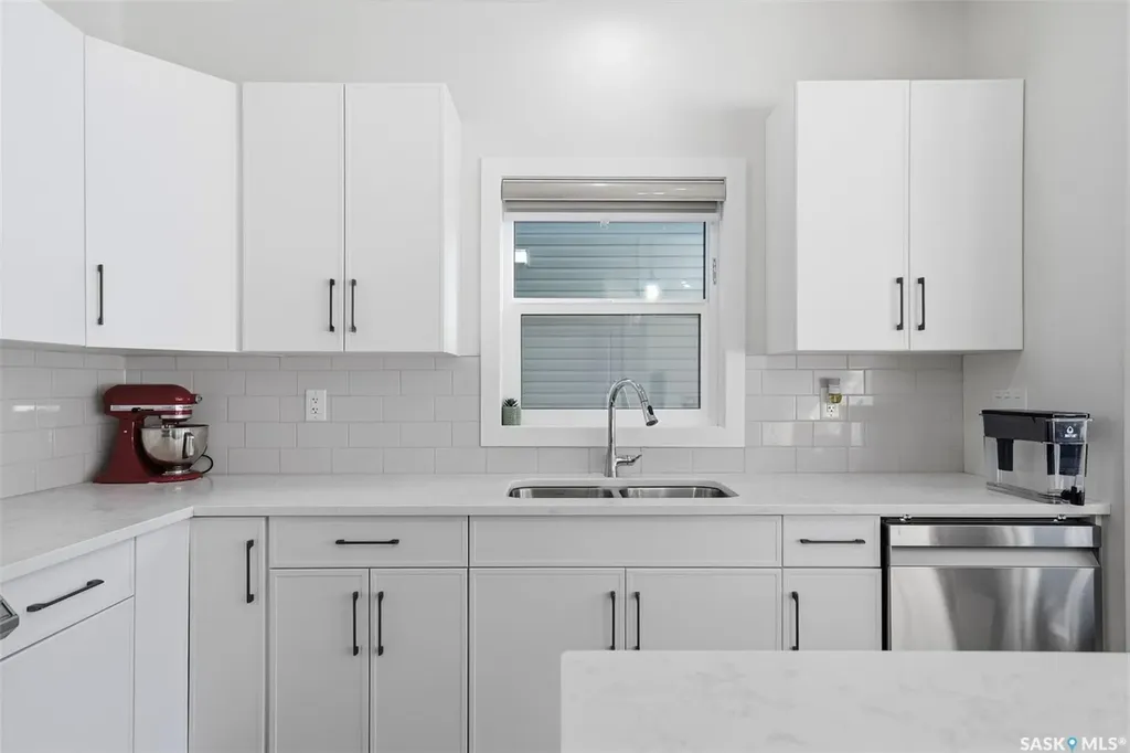 319 Skopik Crescent Saskatoon SK S7V 0V5