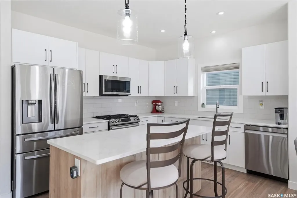 319 Skopik Crescent Saskatoon SK S7V 0V5