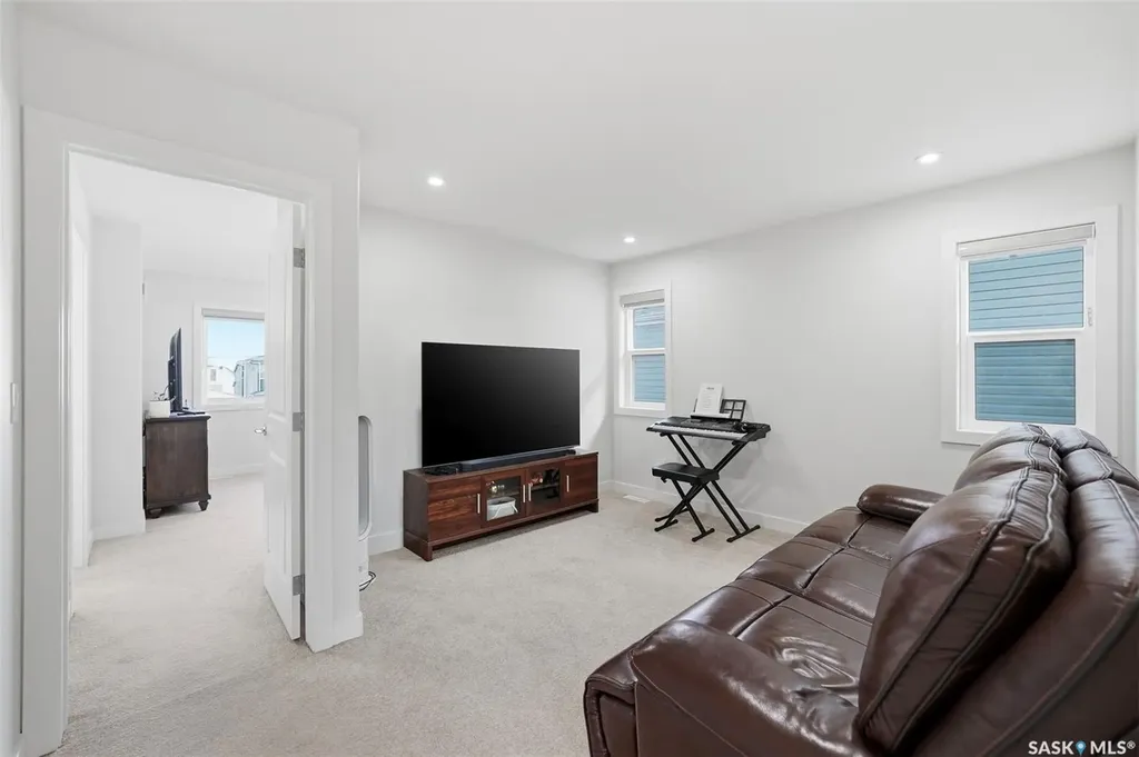 319 Skopik Crescent Saskatoon SK S7V 0V5