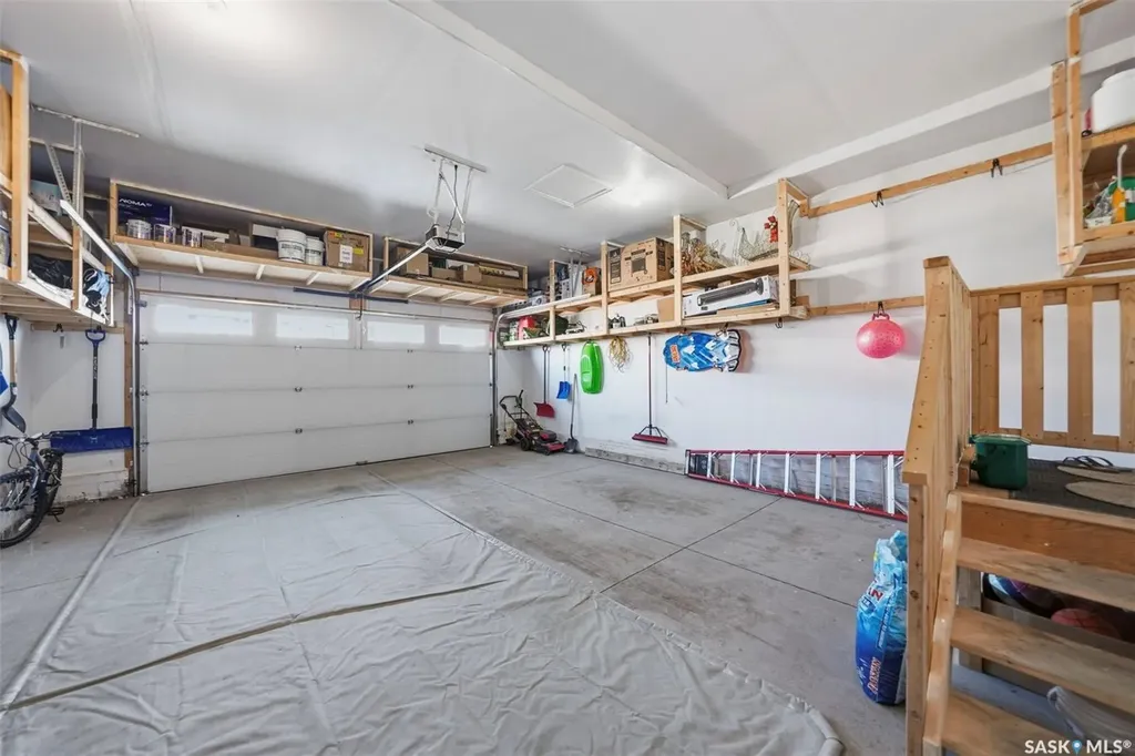 319 Skopik Crescent Saskatoon SK S7V 0V5
