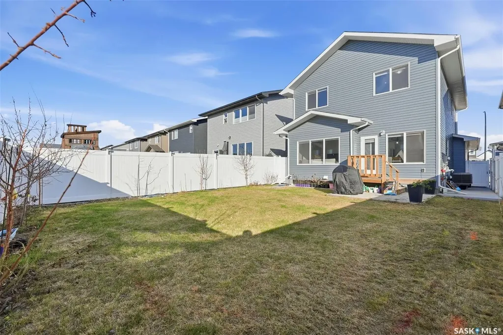 319 Skopik Crescent Saskatoon SK S7V 0V5