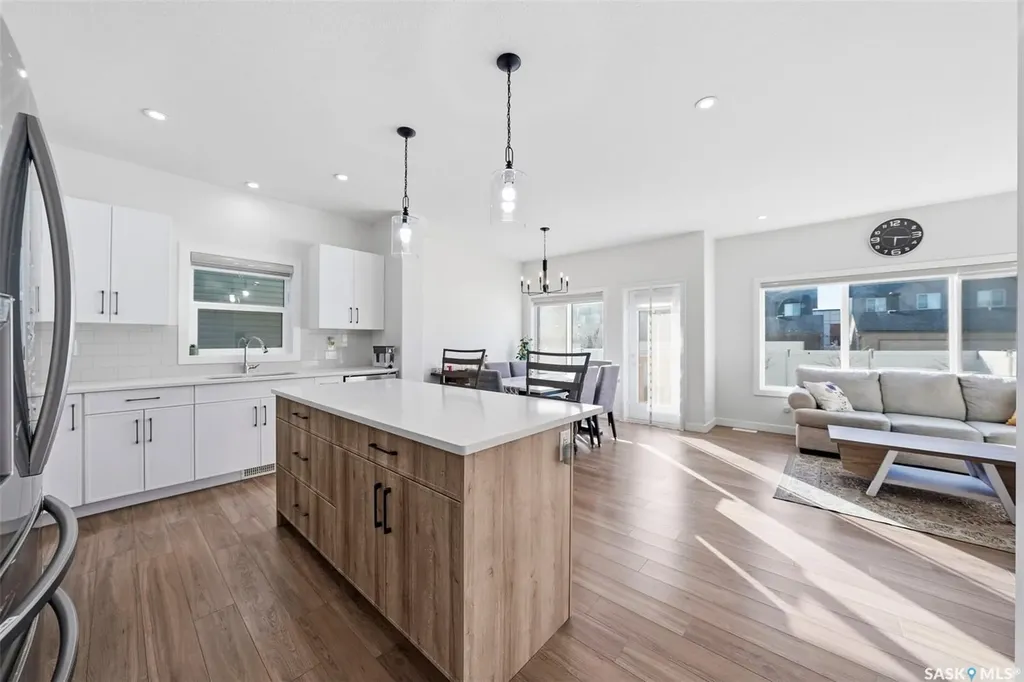 319 Skopik Crescent Saskatoon SK S7V 0V5