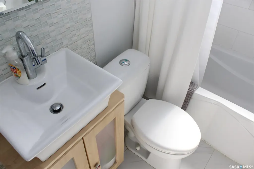 2100 Wascana Street Regina SK S4T 4J9