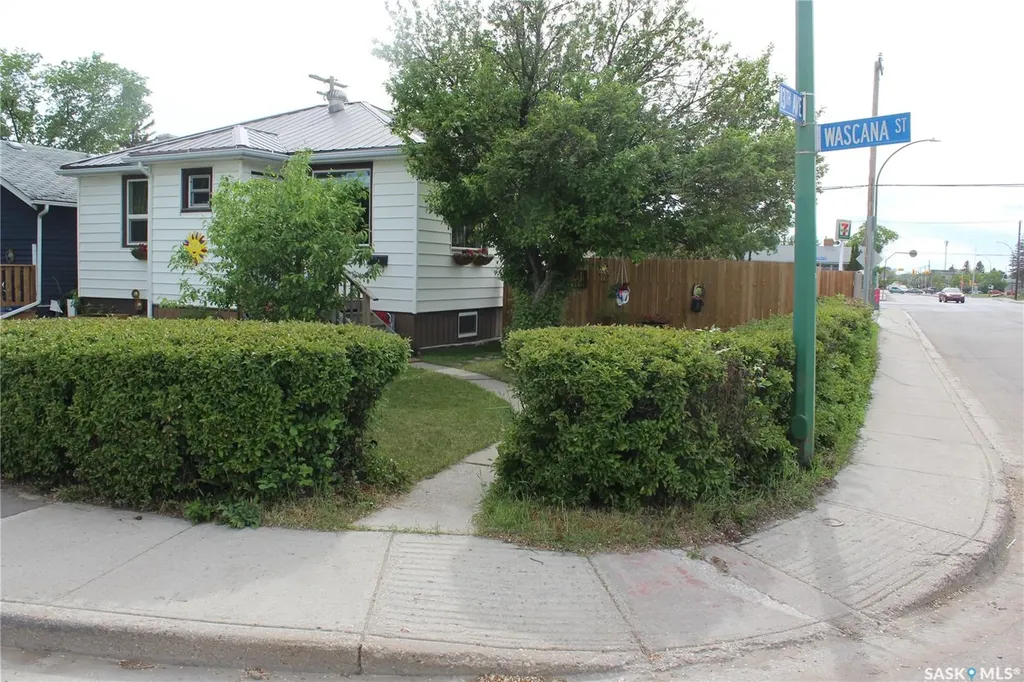 2100 Wascana Street Regina SK S4T 4J9