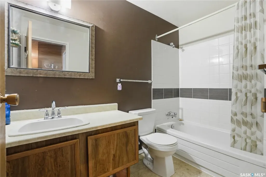 4040 8th Street E Saskatoon SK S7H 5L4
